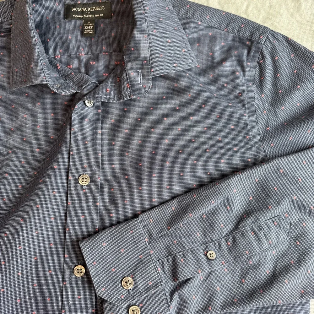 Banana Republic Navy Pink Tailored Slim Fit‎ Size Small 14x32 Long Sleeve